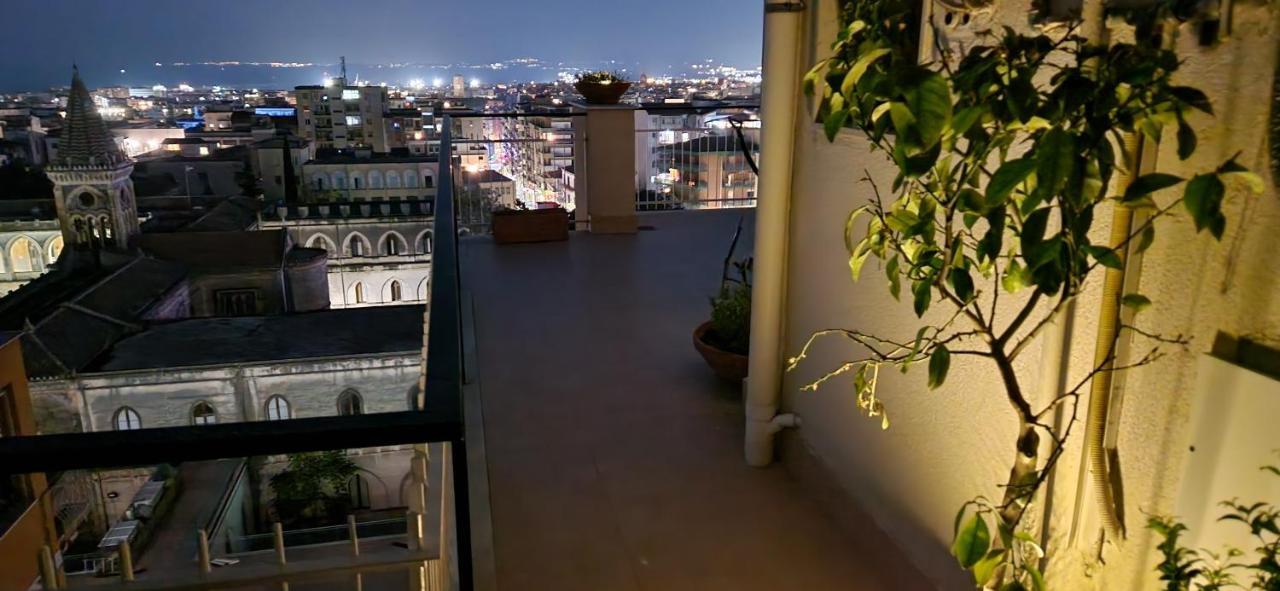 Top Floor Aparthotel Bentivoglio Catania Bagian luar foto
