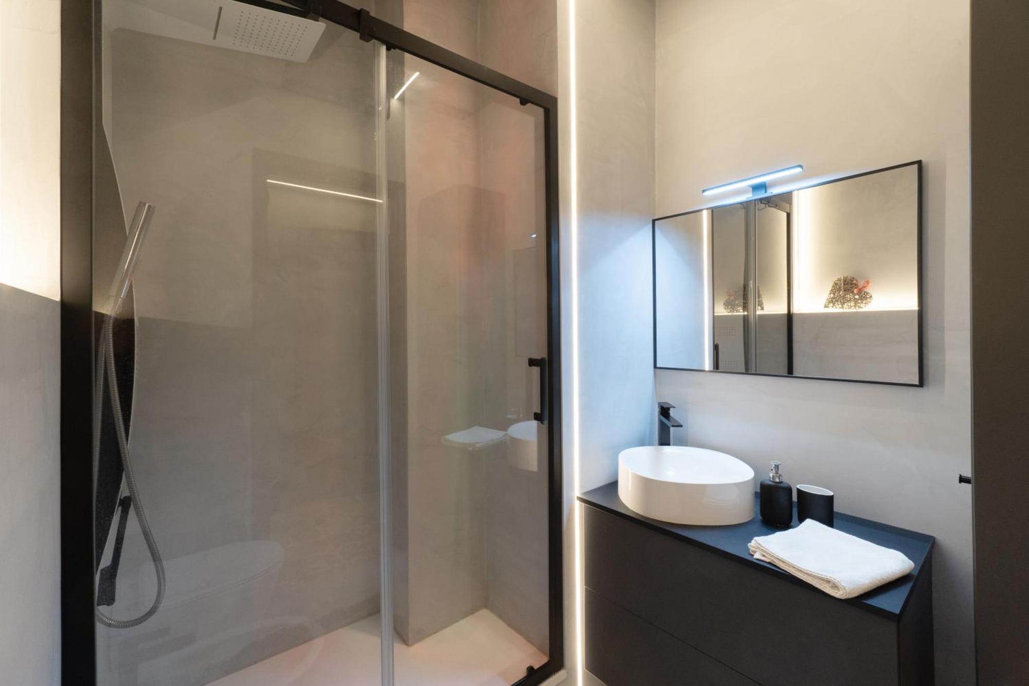 Top Floor Aparthotel Bentivoglio Catania Bagian luar foto