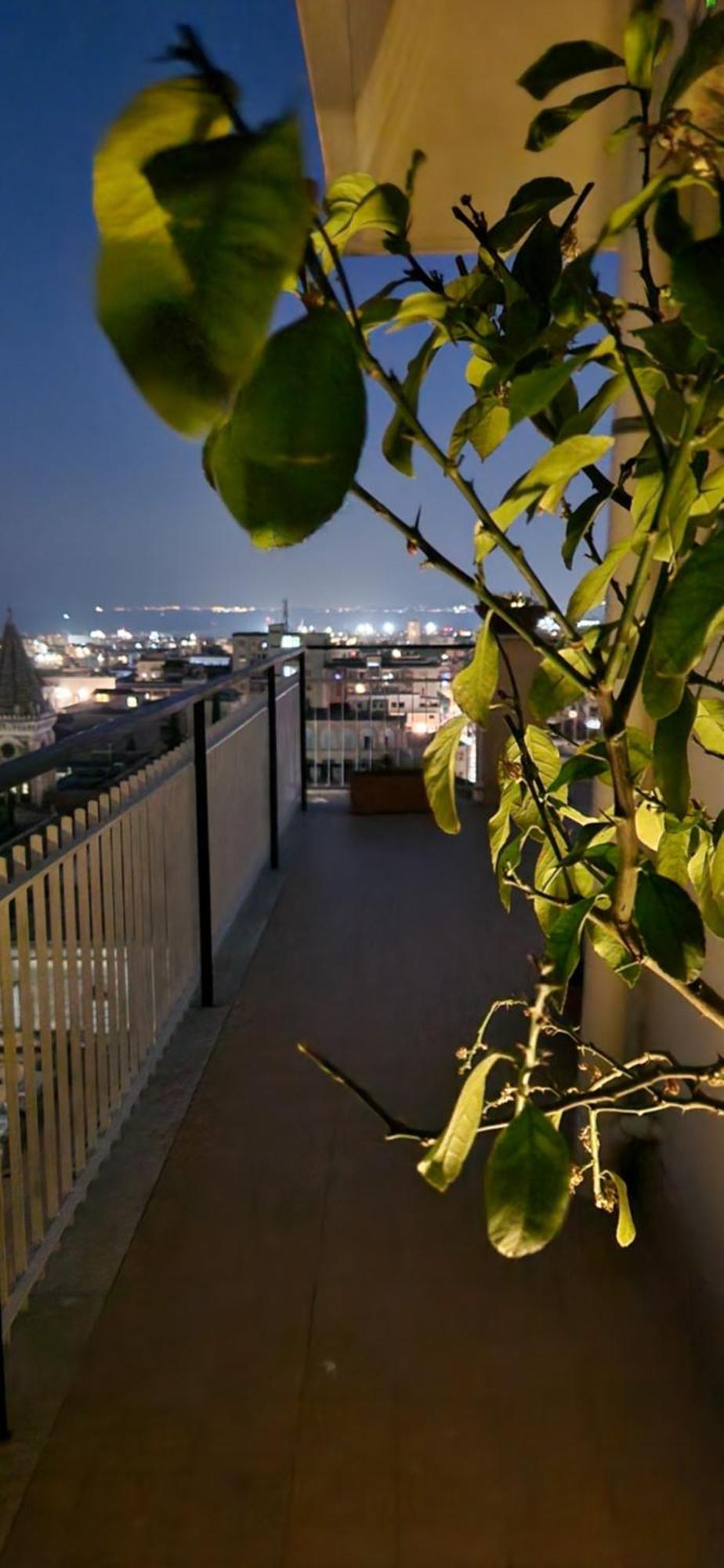 Top Floor Aparthotel Bentivoglio Catania Bagian luar foto